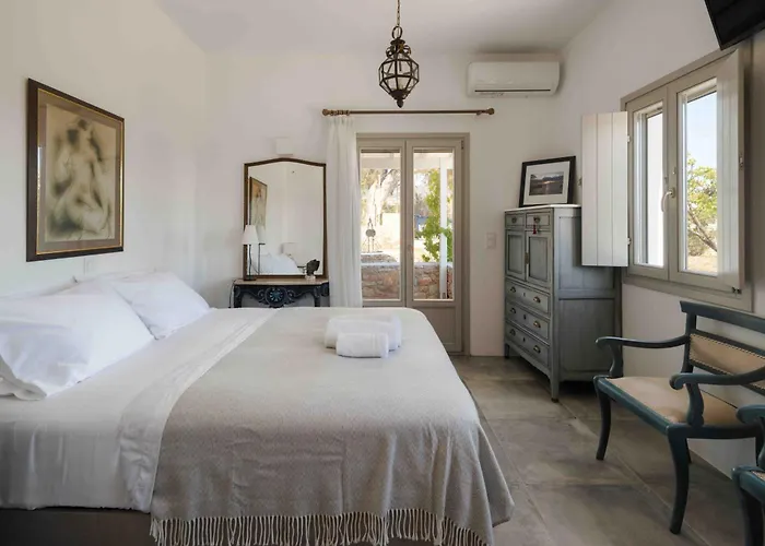 Cycladic Wine Press House Hébergement de vacances Alikí